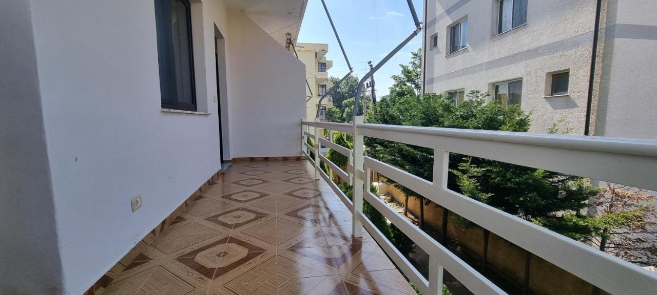 Roan Apartments Velipoje Exterior photo