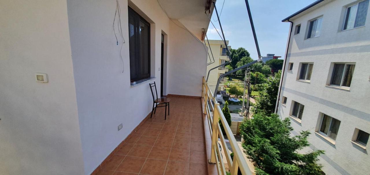 Roan Apartments Velipoje Exterior photo