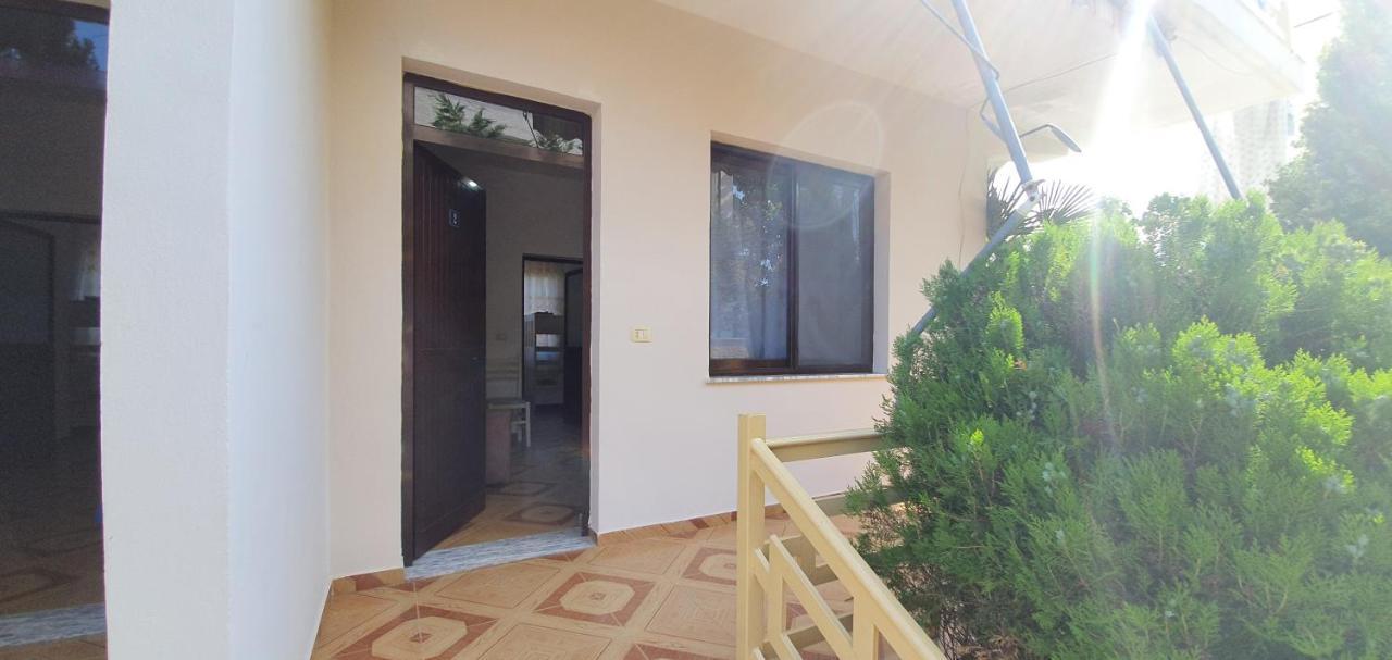 Roan Apartments Velipoje Exterior photo